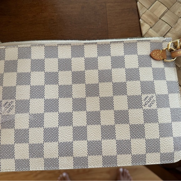 Louis Vuitton Neverfull GM in AZUR/WITH wristlet! Sold Out!!! - Picture 4 of 7